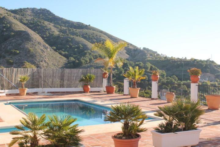 Villa El Nido Nerja Bagian luar foto
